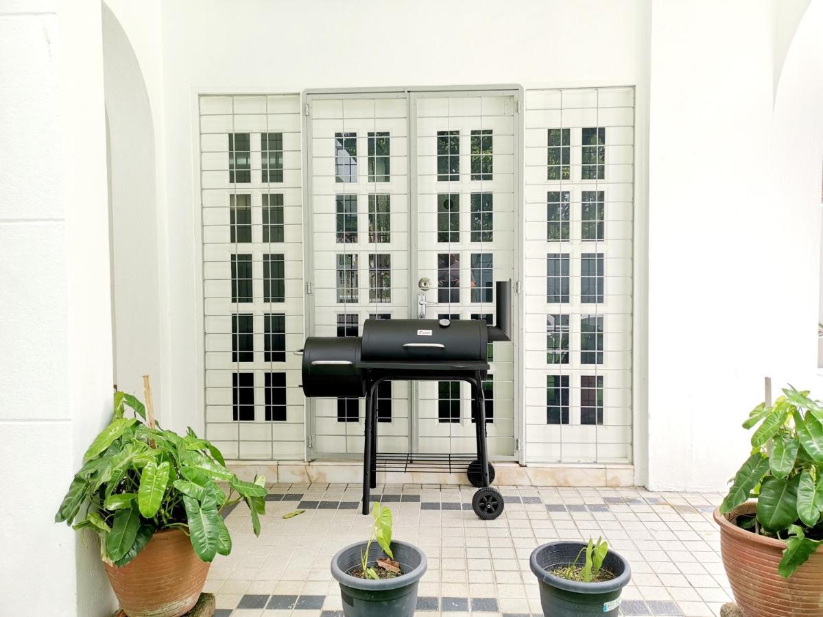 527 Beachhouse L 5 Bedroom With Swimming Pool - 3Min Walk To The Beach Tanjung Bungah  Εξωτερικό φωτογραφία