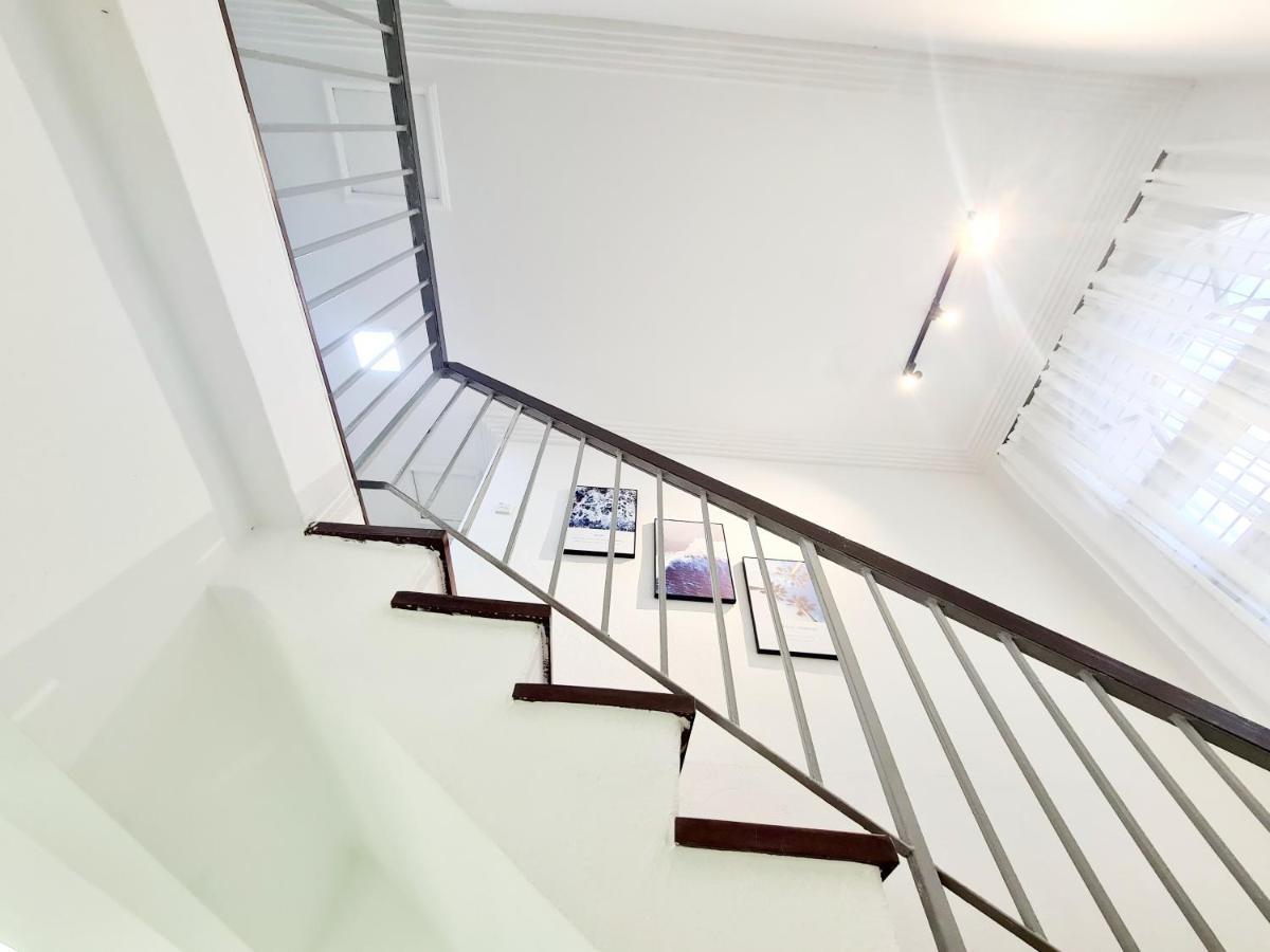 527 Beachhouse L 5 Bedroom With Swimming Pool - 3Min Walk To The Beach Tanjung Bungah  Εξωτερικό φωτογραφία