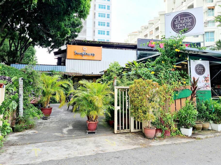 527 Beachhouse L 5 Bedroom With Swimming Pool - 3Min Walk To The Beach Tanjung Bungah  Εξωτερικό φωτογραφία